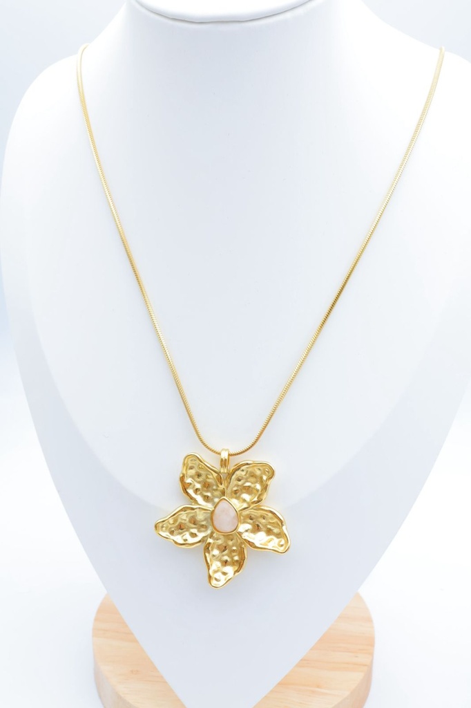 Collier acier inoxydable fleur et centre pierre