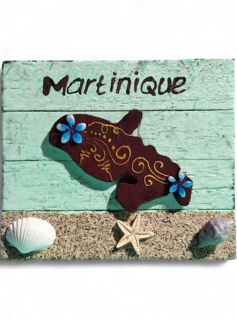 Magnet bois carte et coquillage sur sable